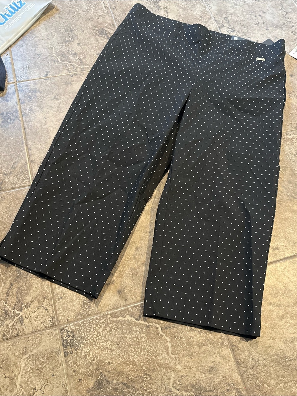 🥦Black Jones New York Polka Dot super crop Dress Pants